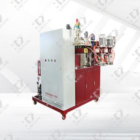 雙機頭聚氨酯低壓發(fā)泡機